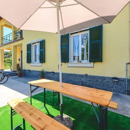 Casa Da Santina - Trilocale Con Giardino Apartment