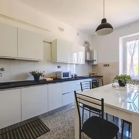 Casa Da Santina - Trilocale Con Giardino *